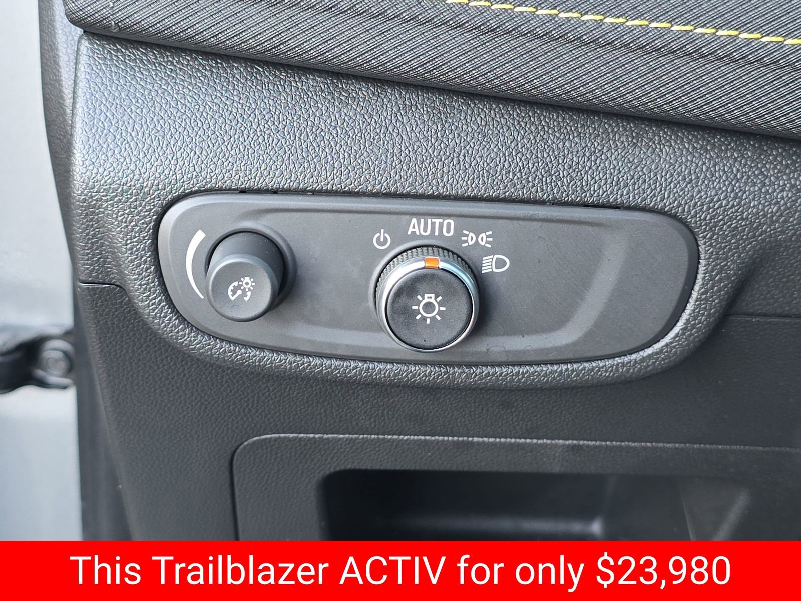 Used 2024 Chevrolet TrailBlazer ACTIV w/ Driver Confidence Package image 30