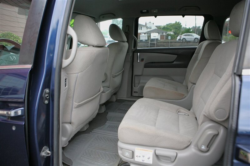 Used 2016 Honda Odyssey SE image 14