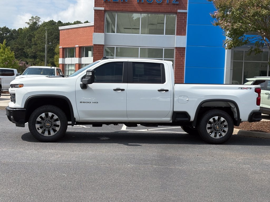 Used 2026 Chevrolet Silverado 2500 Custom w/ Custom Value Package AWD/4WD image 2