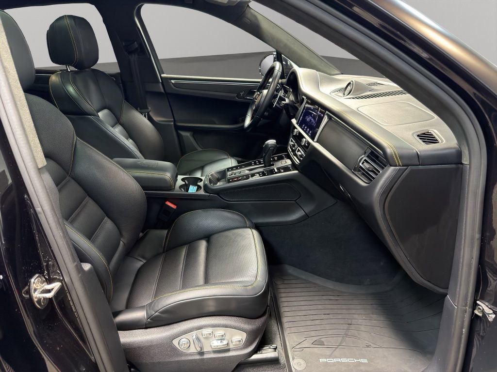 Used 2023 Porsche Macan GTS AWD/4WD image 21