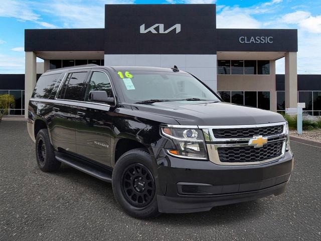 Used 2016 Chevrolet Suburban LS RWD image 1