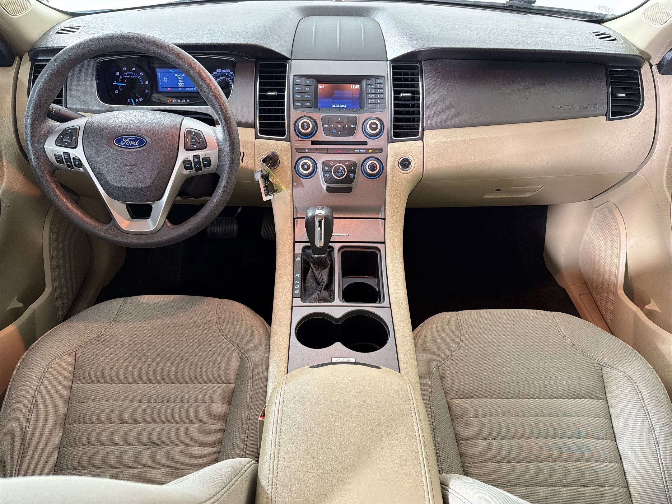 Used 2018 Ford Taurus SE FWD image 16