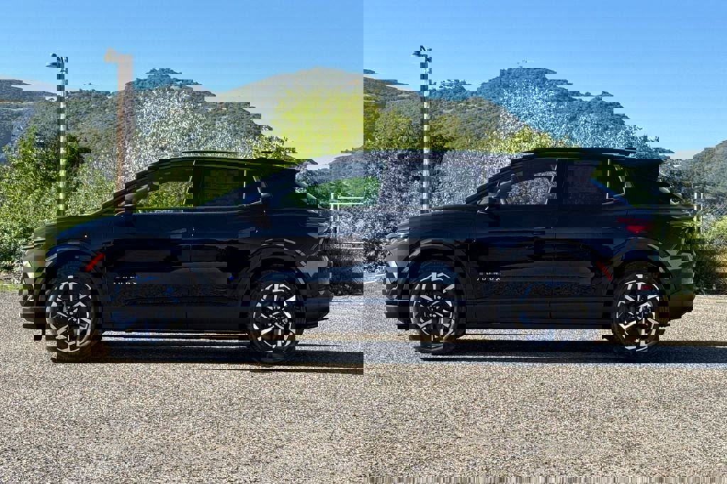 New 2026 Chevrolet Equinox EV LT image 7