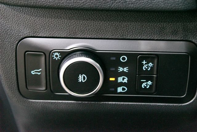 Used 2025 Ford Escape Platinum AWD/4WD image 21