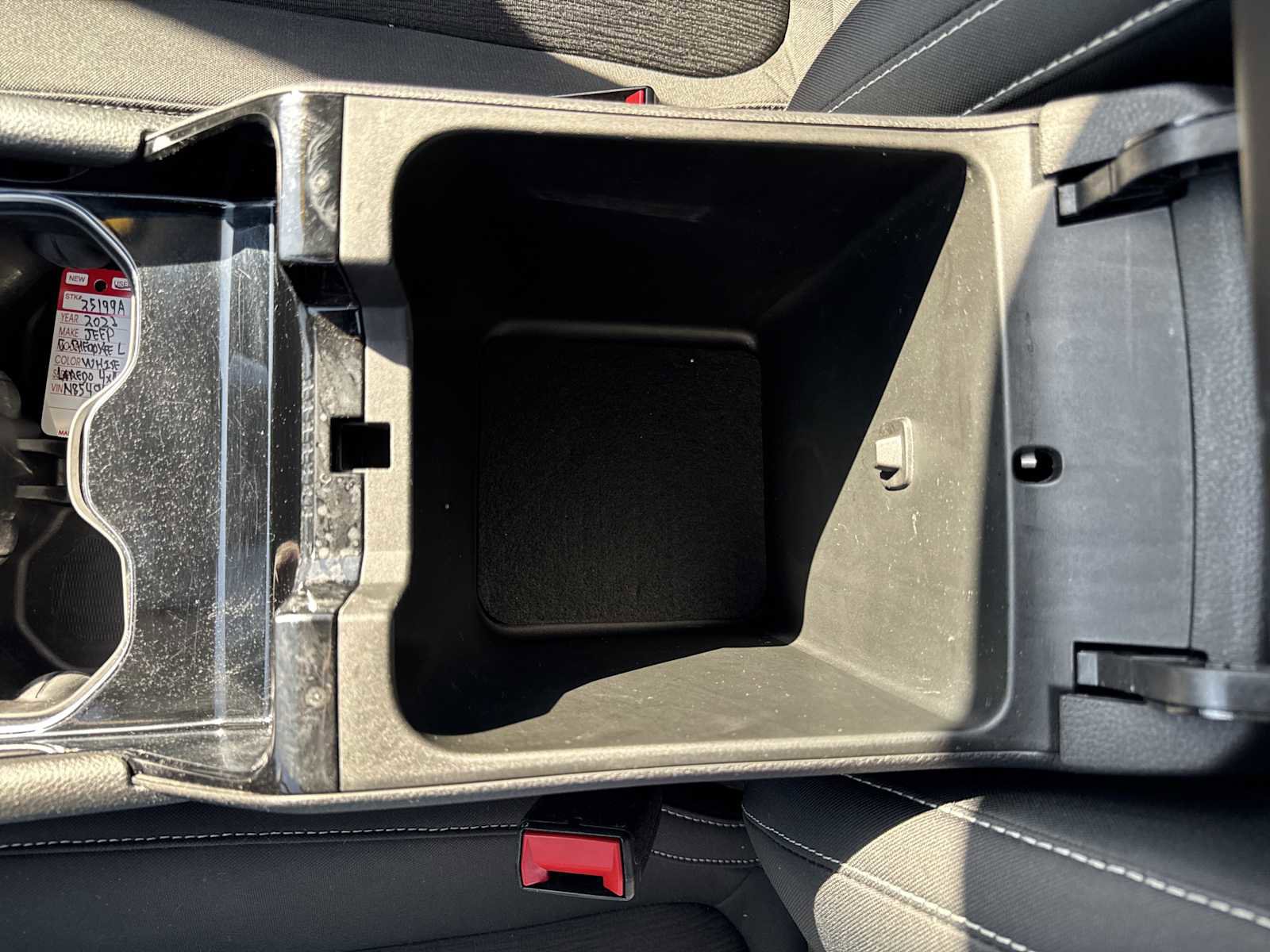 Used 2022 Jeep Grand Cherokee L Laredo w/ Luxury Tech Group I image 31