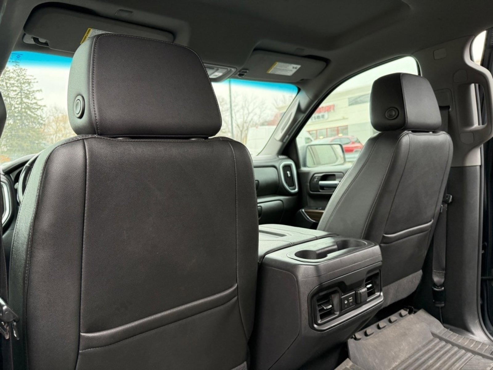 Used 2022 Chevrolet Silverado 1500 LT Trail Boss w/ LT Trail Boss Premium Package image 33