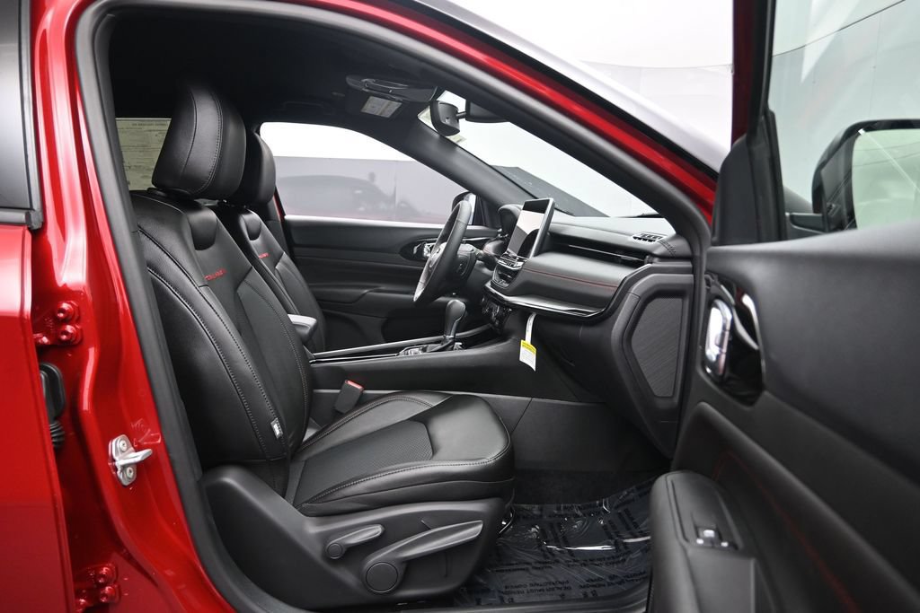 New 2026 Jeep Compass Trailhawk AWD/4WD image 28