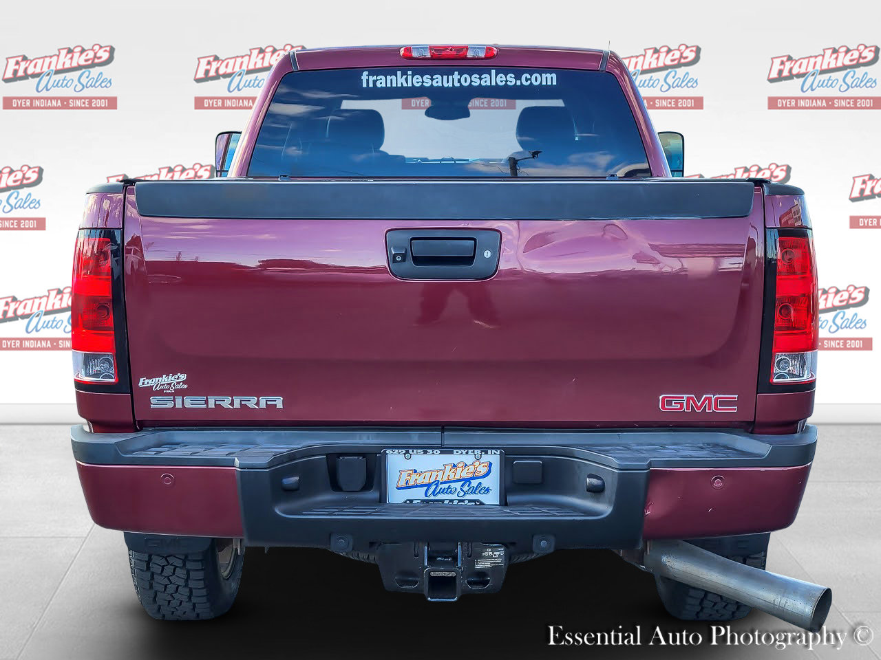 Used 2013 GMC Sierra 2500 Denali w/ Suspension Package, Off-Road image 4
