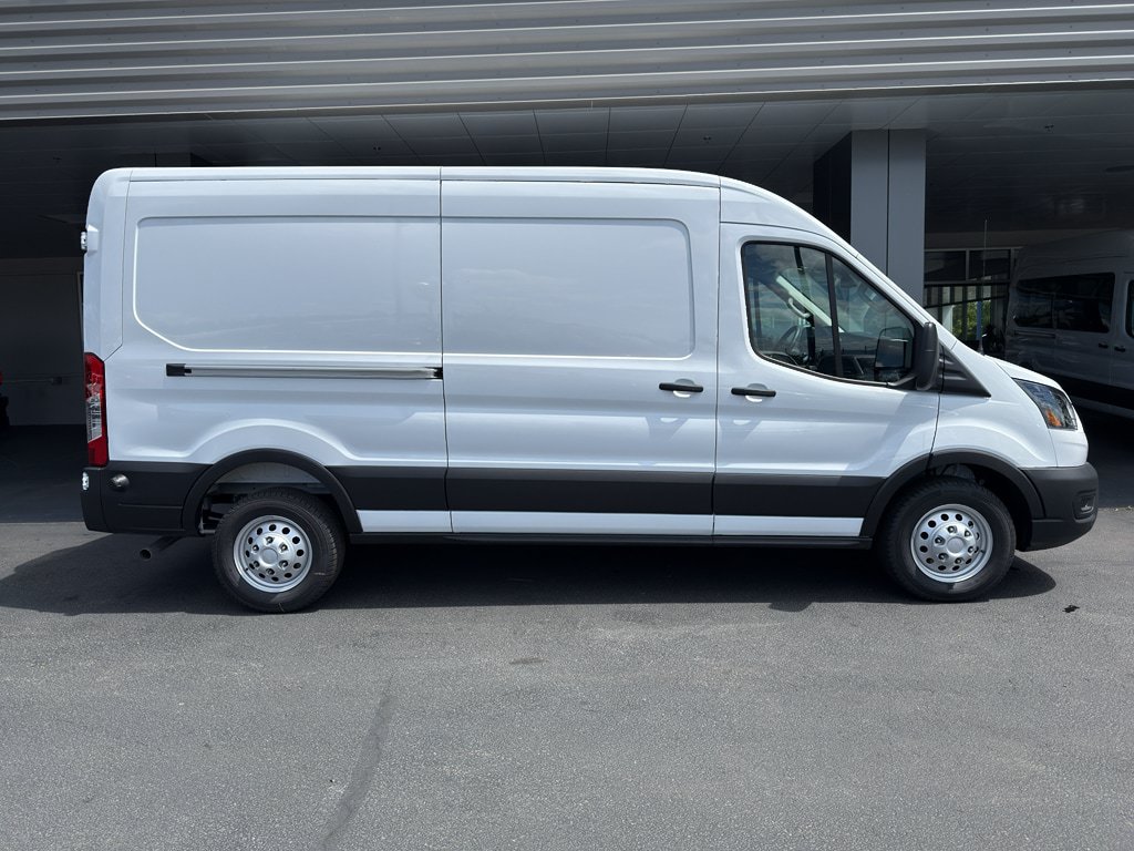 New 2026 Ford Transit 250 148 Medium Roof Extended AWD image 3