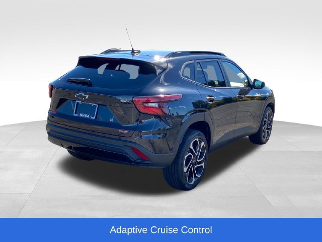 Used 2025 Chevrolet Trax RS w/ Driver Confidence Package FWD image 4
