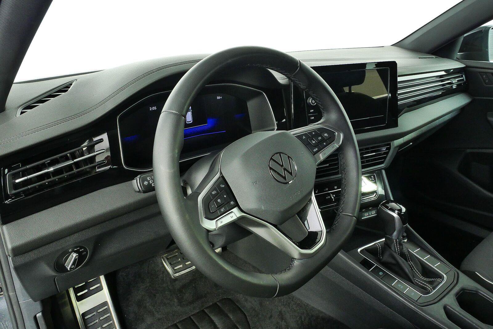 Certified 2025 Volkswagen Jetta Sport FWD image 8