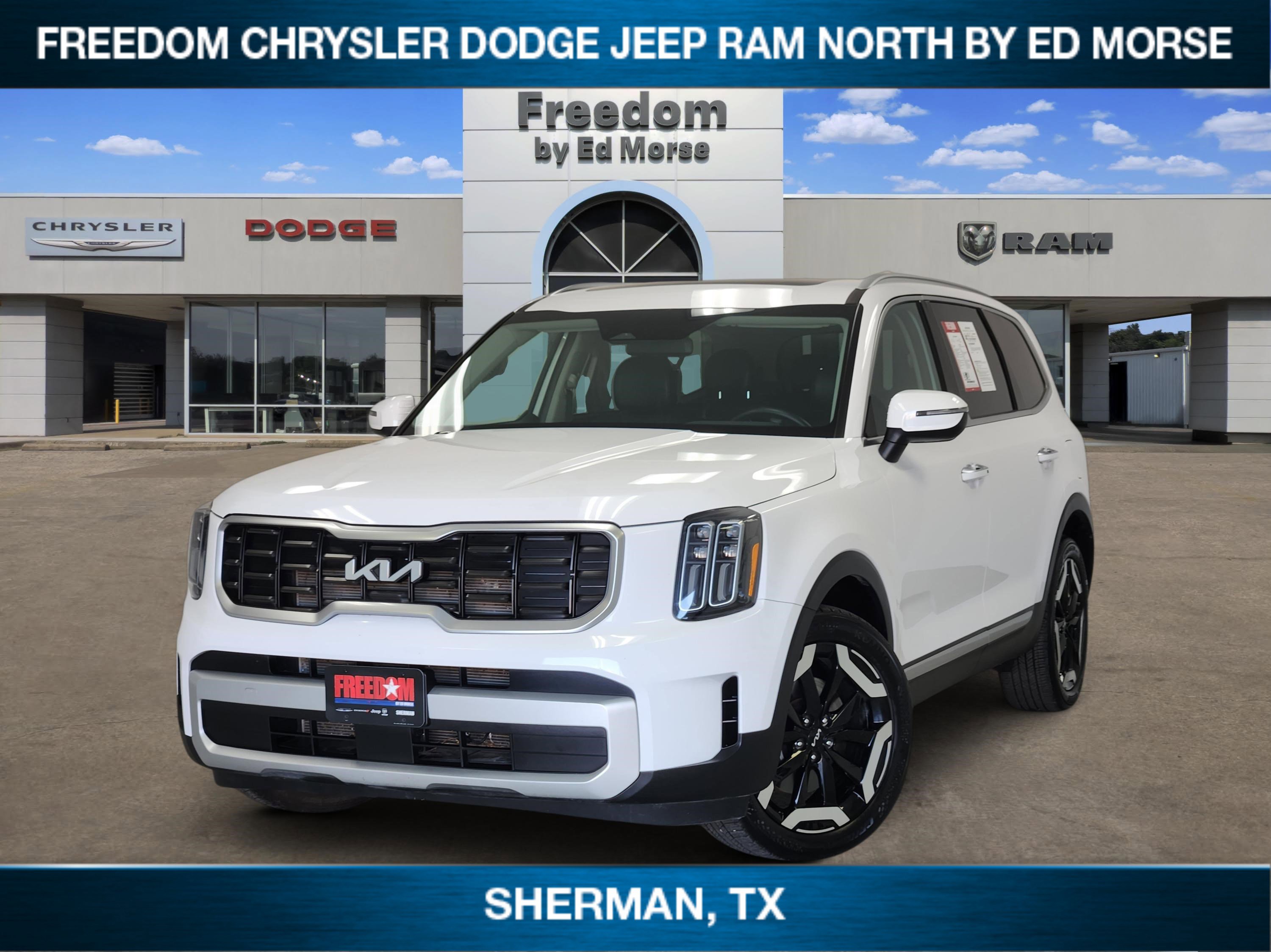 Used 2025 Kia Telluride S image 1