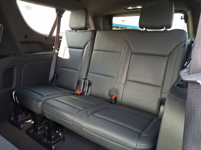 Used 2021 Chevrolet Suburban Z71 w/ Luxury Package AWD/4WD image 11