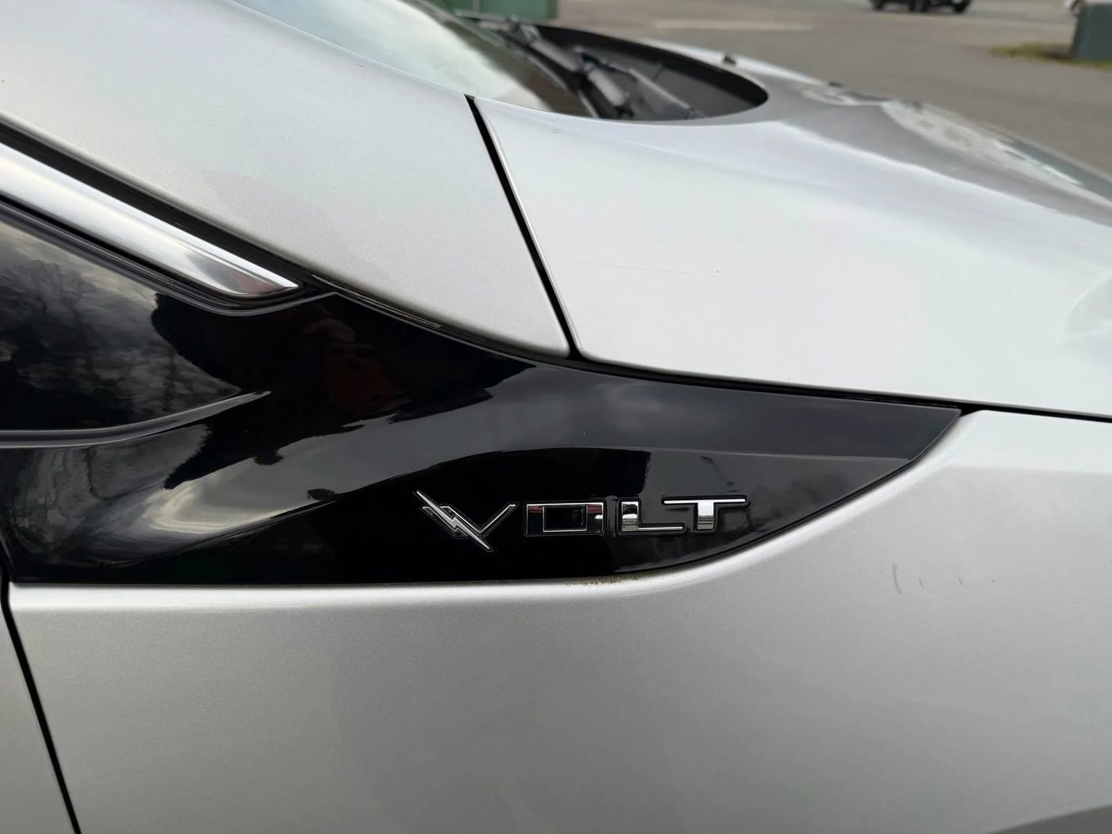 Used 2016 Chevrolet Volt LT FWD image 7