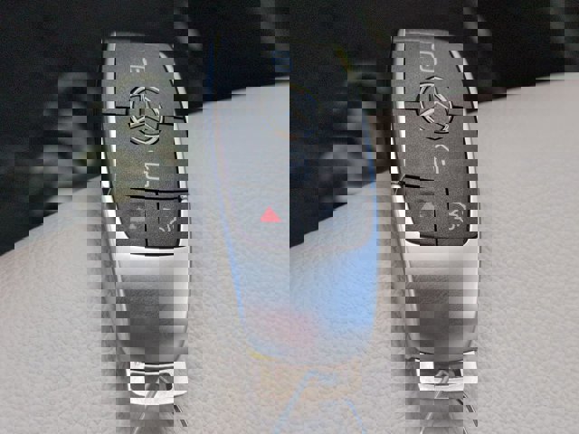 Used 2025 Mercedes-Benz GLA 250 image 27