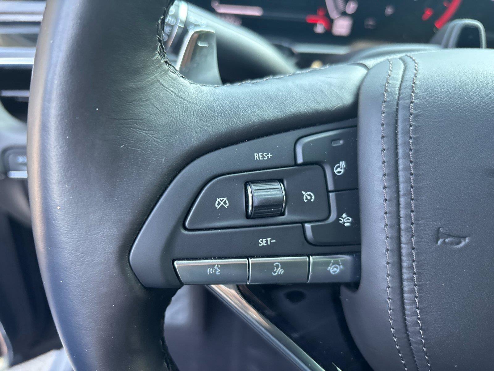Used 2023 Cadillac Escalade V AWD/4WD image 19