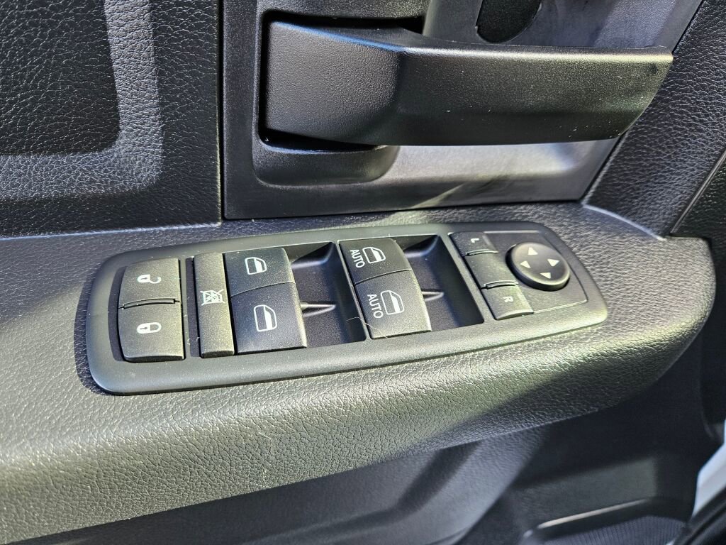 Used 2017 RAM 1500 Express w/ Express Value Package AWD/4WD image 20