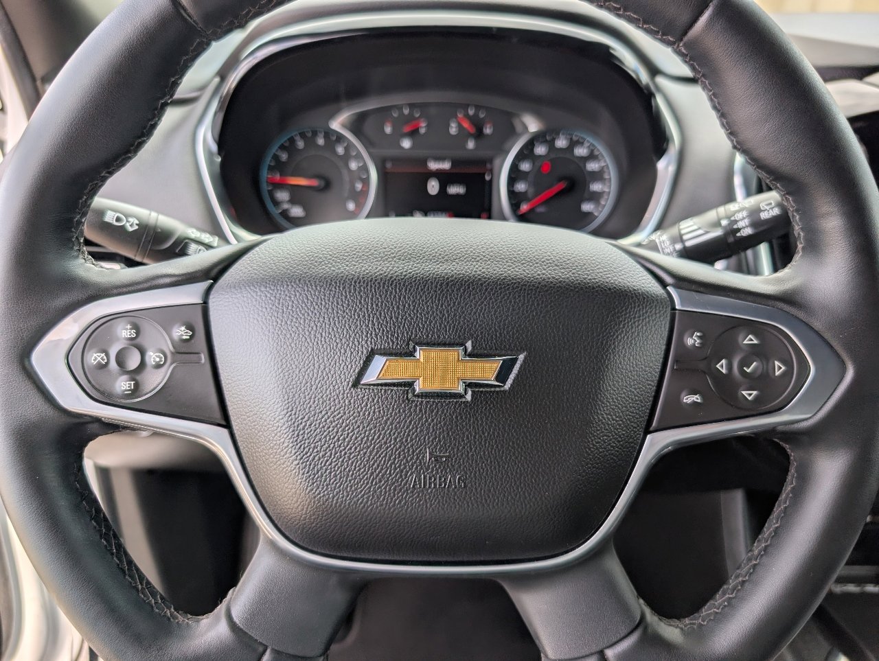 Used 2023 Chevrolet Traverse LT image 19