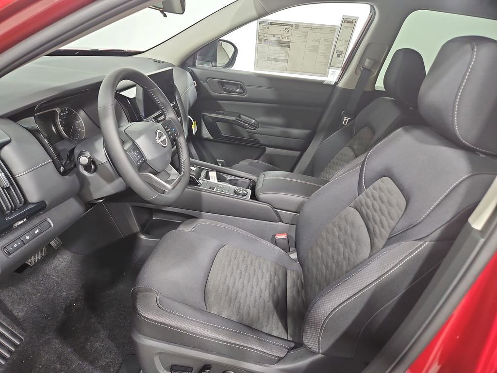 New 2026 Nissan Pathfinder SV image 9