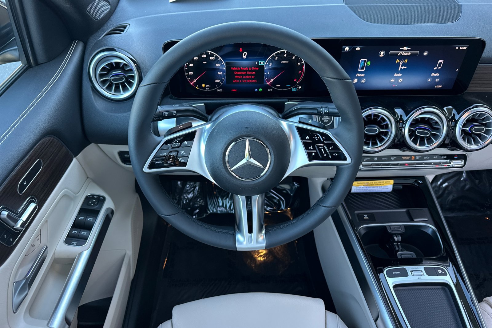 New 2026 Mercedes-Benz GLB 250 4MATIC image 14