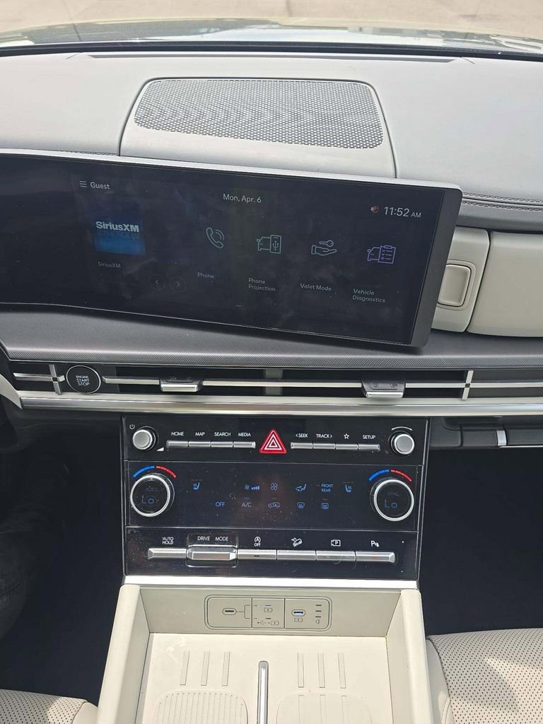Used 2026 Hyundai Santa Fe SEL image 6