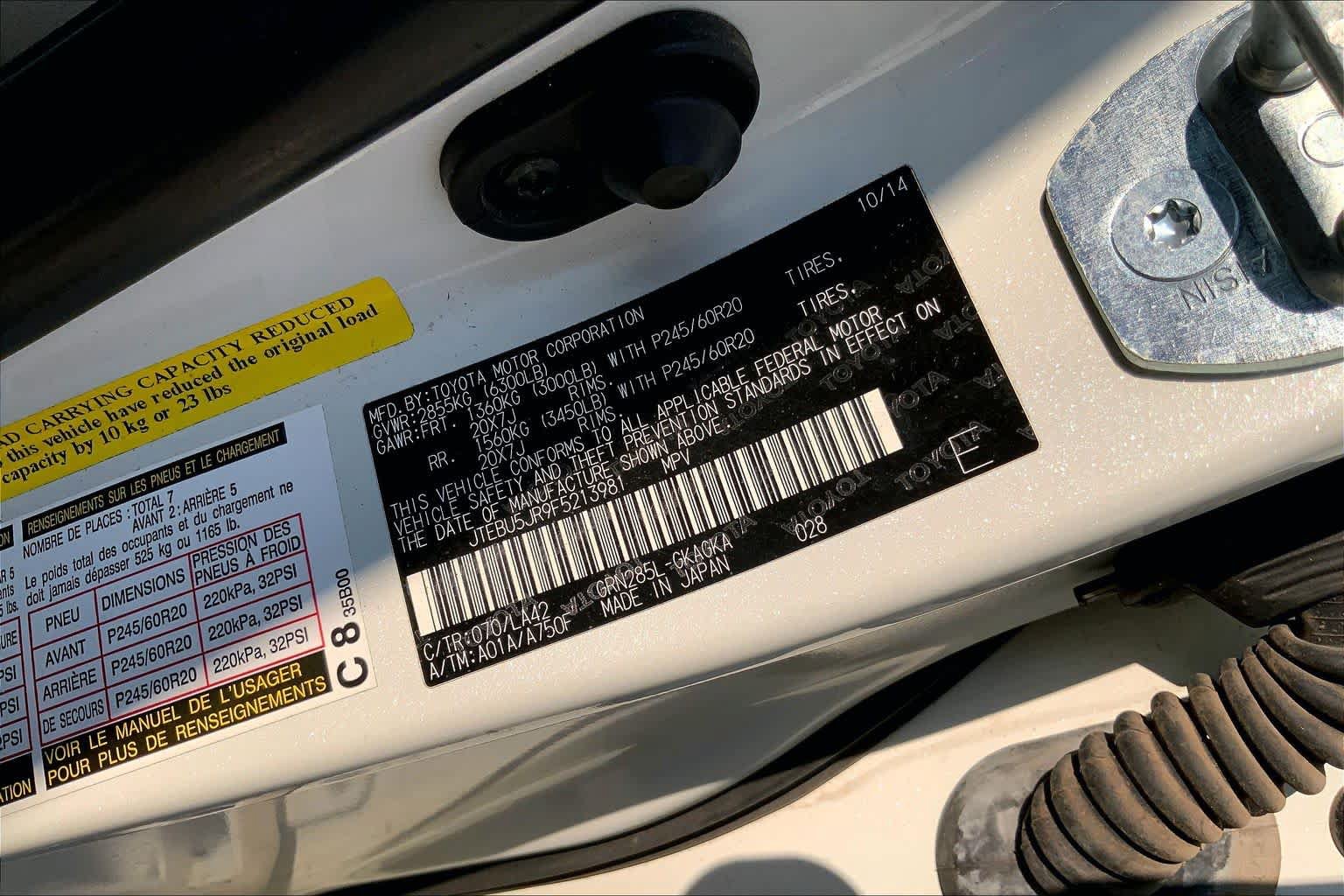 Used 2015 Toyota 4Runner Limited AWD/4WD image 37