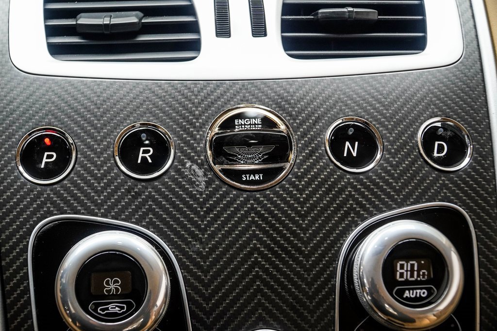 Used 2017 Aston Martin Vanquish Coupe image 31