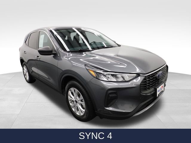 Used 2023 Ford Escape Active image 2