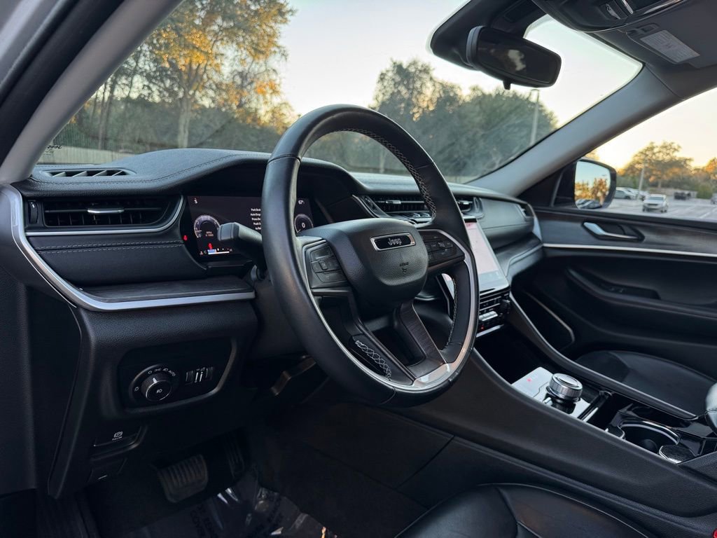 Used 2022 Jeep Grand Cherokee Limited w/ Trailer Tow Prep Group (B) image 34