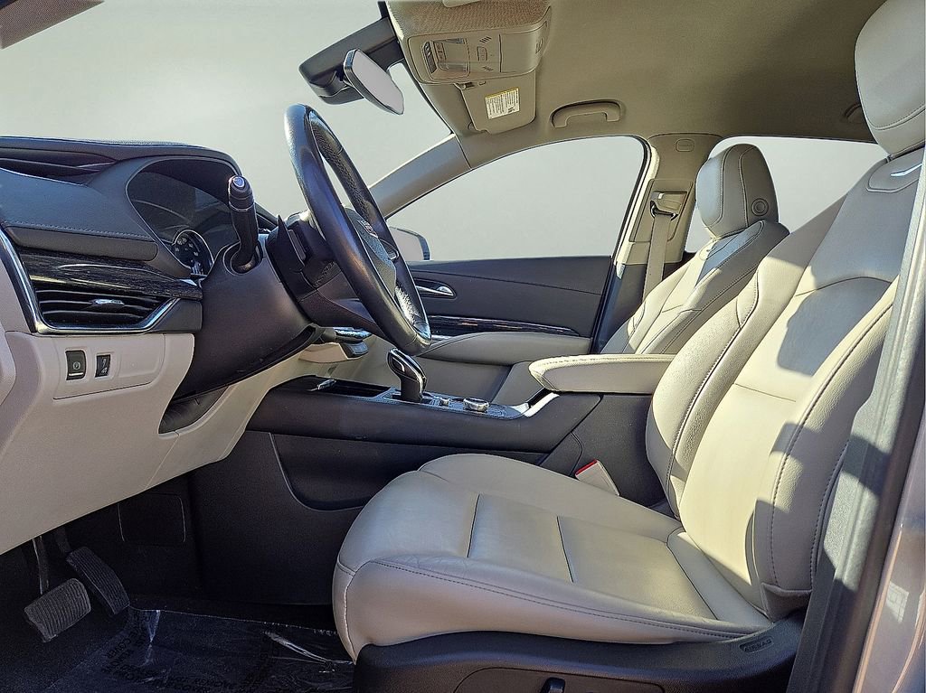 Used 2023 Cadillac XT4 Premium Luxury image 25