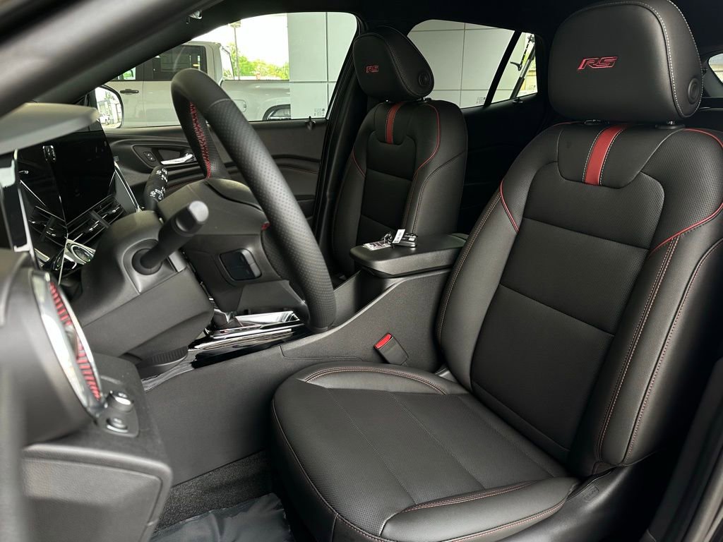 New 2026 Chevrolet Trax RS w/ Driver Confidence Package FWD image 13