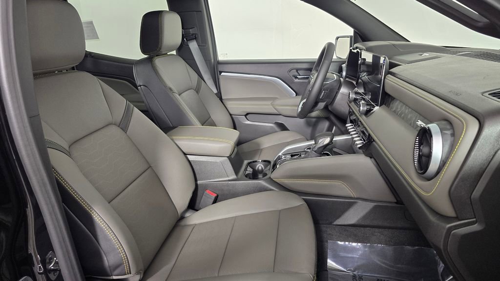 New 2026 Chevrolet Colorado ZR2 image 17