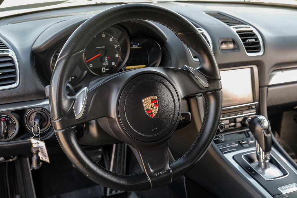 Used 2014 Porsche Cayman RWD image 13