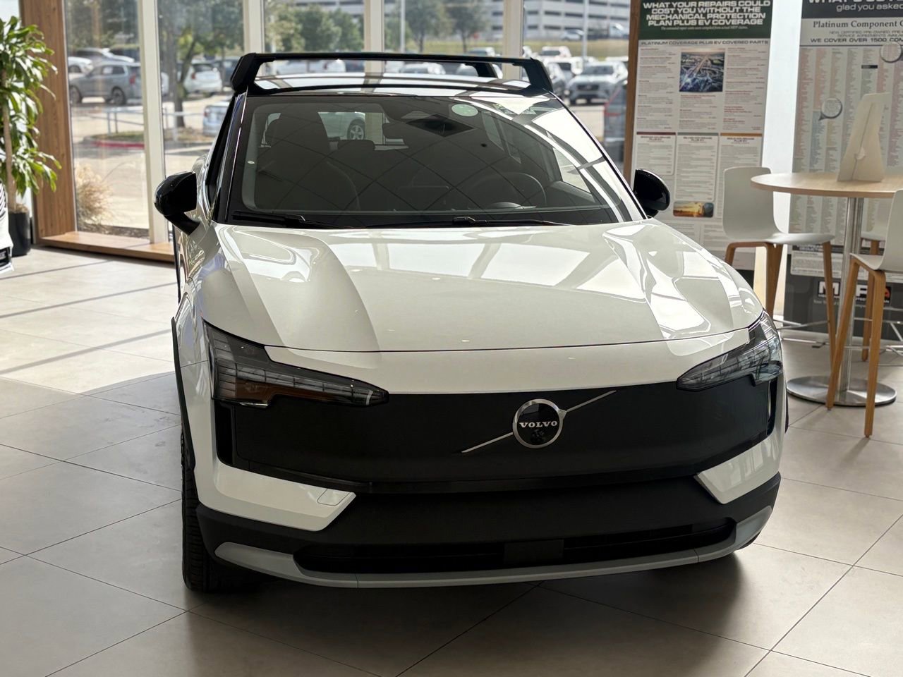 New 2026 Volvo EX30 Cross Country Ultra w/ Protection Package Premier video 2