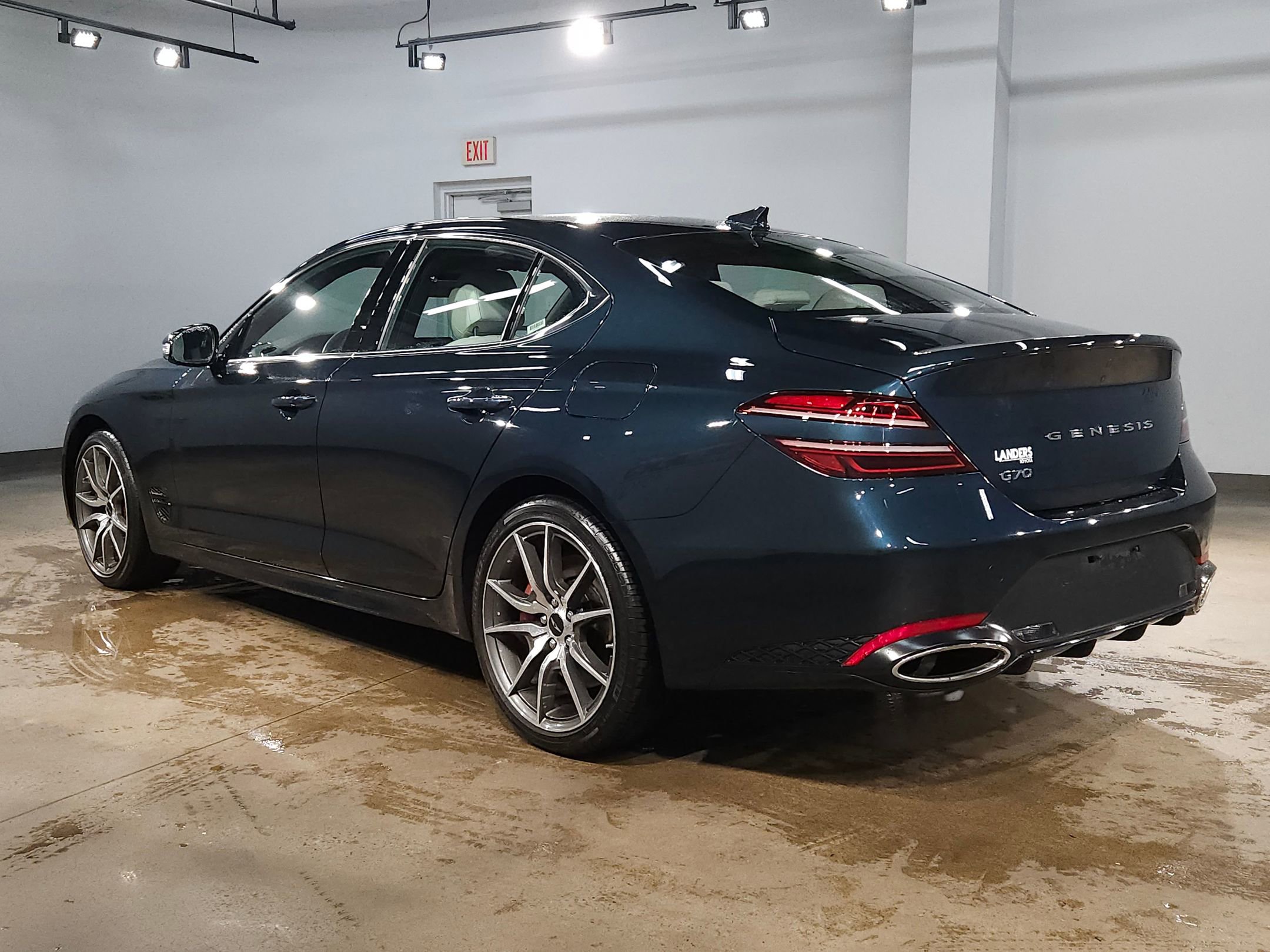 Used 2025 Genesis G70 2.5T RWD image 5