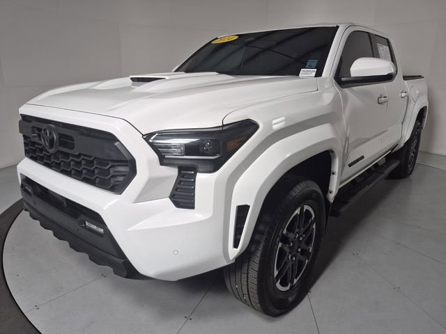 Used 2024 Toyota Tacoma TRD Sport w/ TRD Sport Upgrade Package