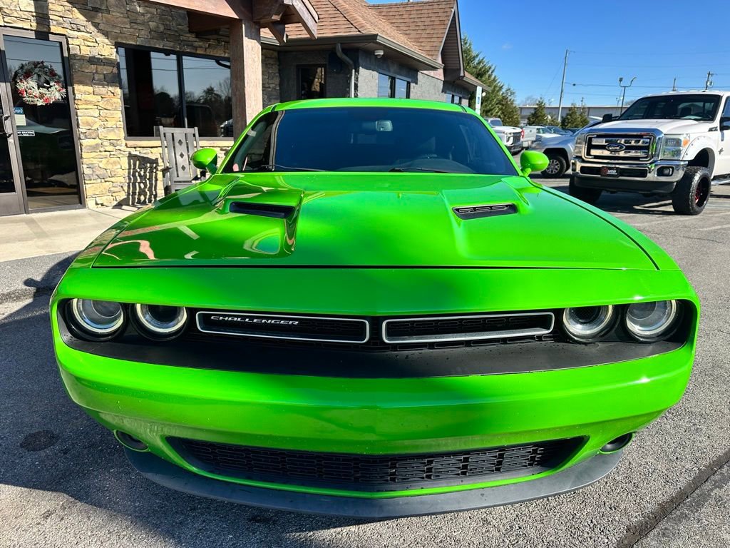 Used 2017 Dodge Challenger SXT w/ Sound Group image 10