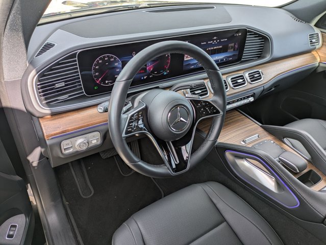 Used 2025 Mercedes-Benz GLE 350 4MATIC image 10