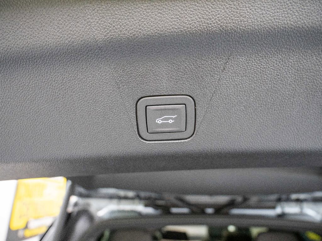 New 2026 Chevrolet Tahoe High Country image 15