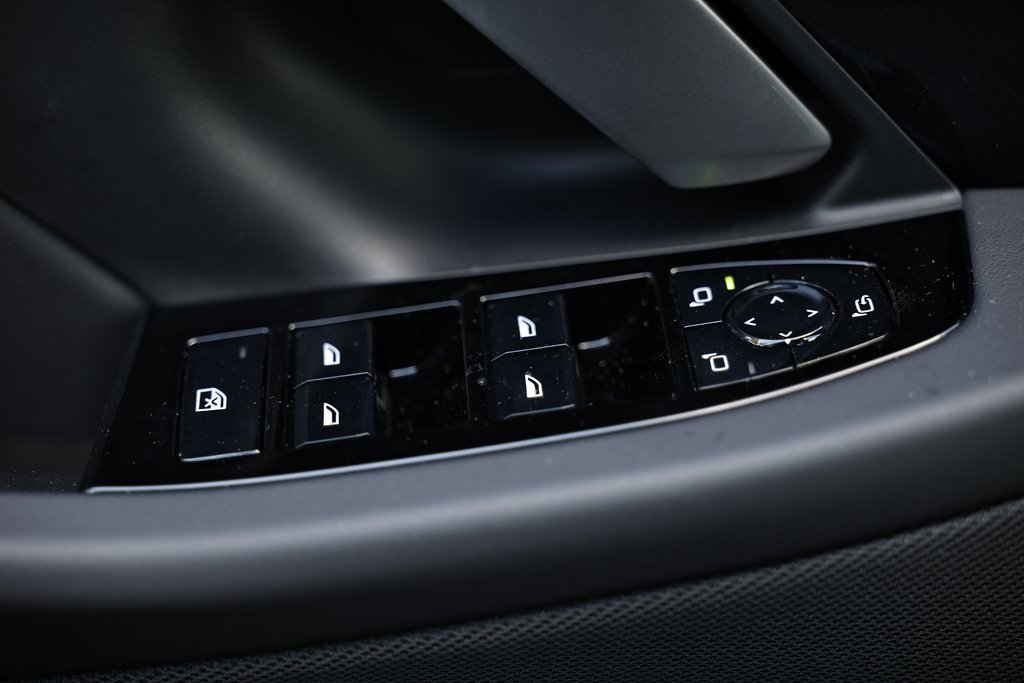 Used 2026 BMW 530i w/ Premium Package image 19