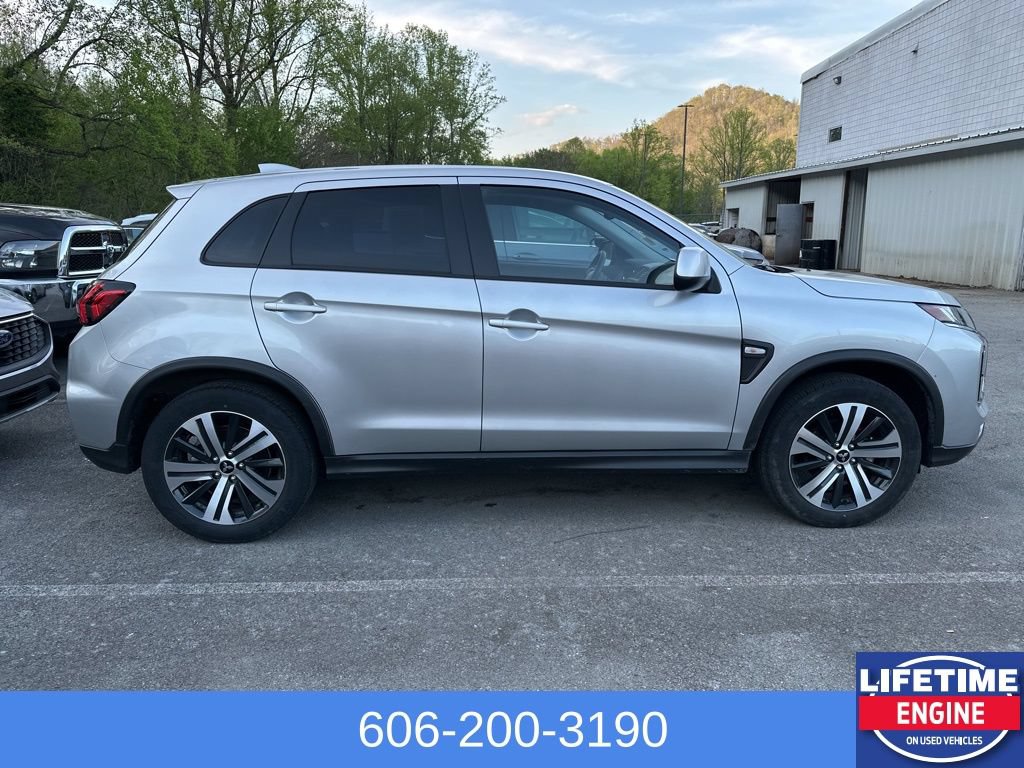 Used 2025 Mitsubishi Outlander Sport ES AWD/4WD image 7