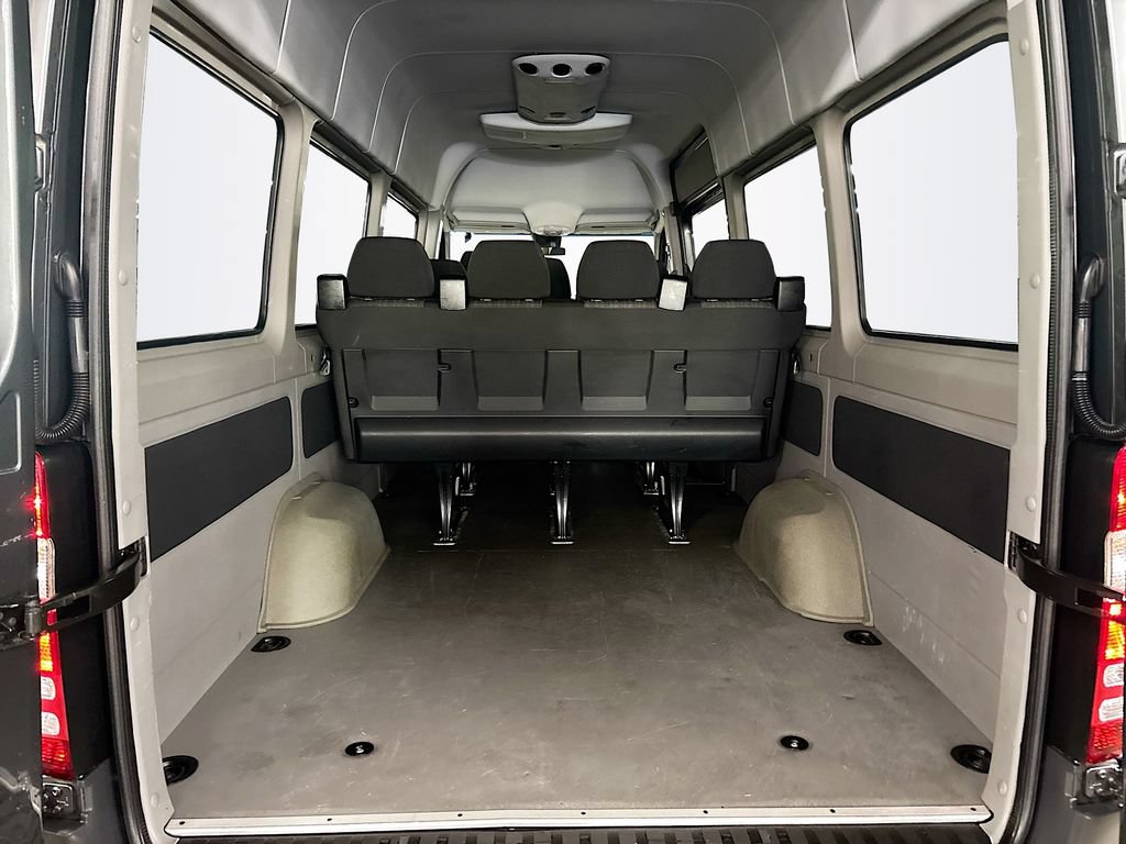 Used 2015 Mercedes-Benz Sprinter 2500 image 18
