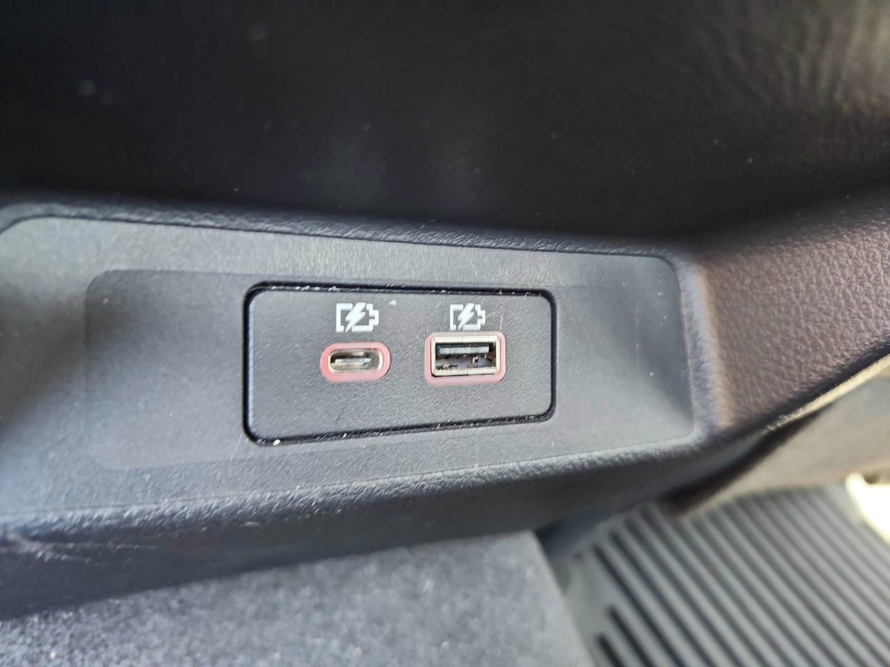 Used 2022 Nissan Altima 2.5 SR w/ Midnight Edition Package image 32