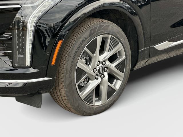 New 2026 Cadillac Optiq Luxury 1 image 17