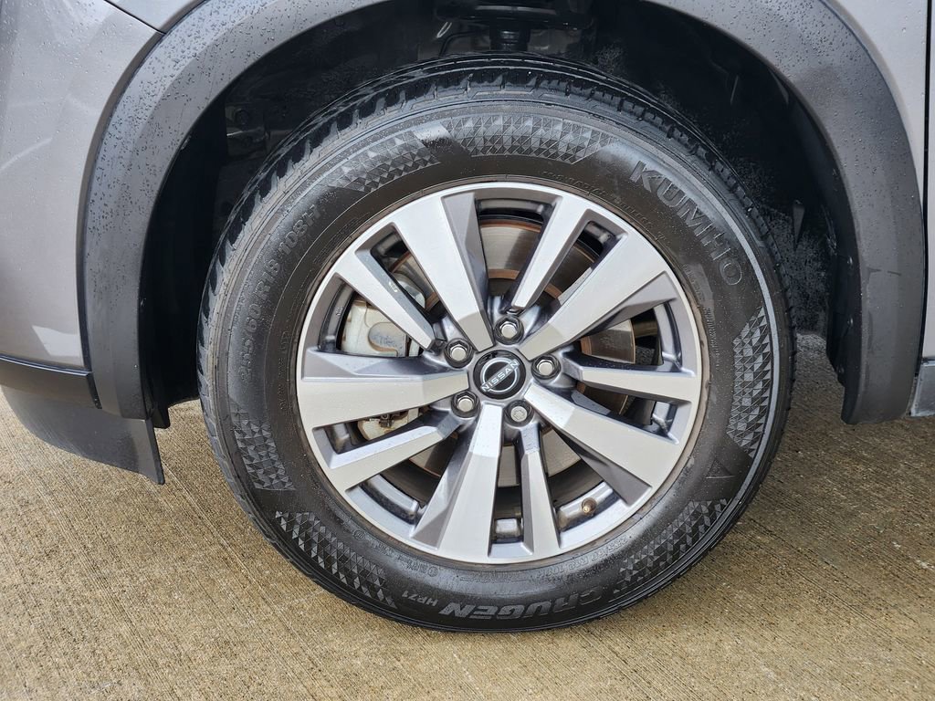 Used 2023 Nissan Pathfinder SL w/ Cargo Package image 10