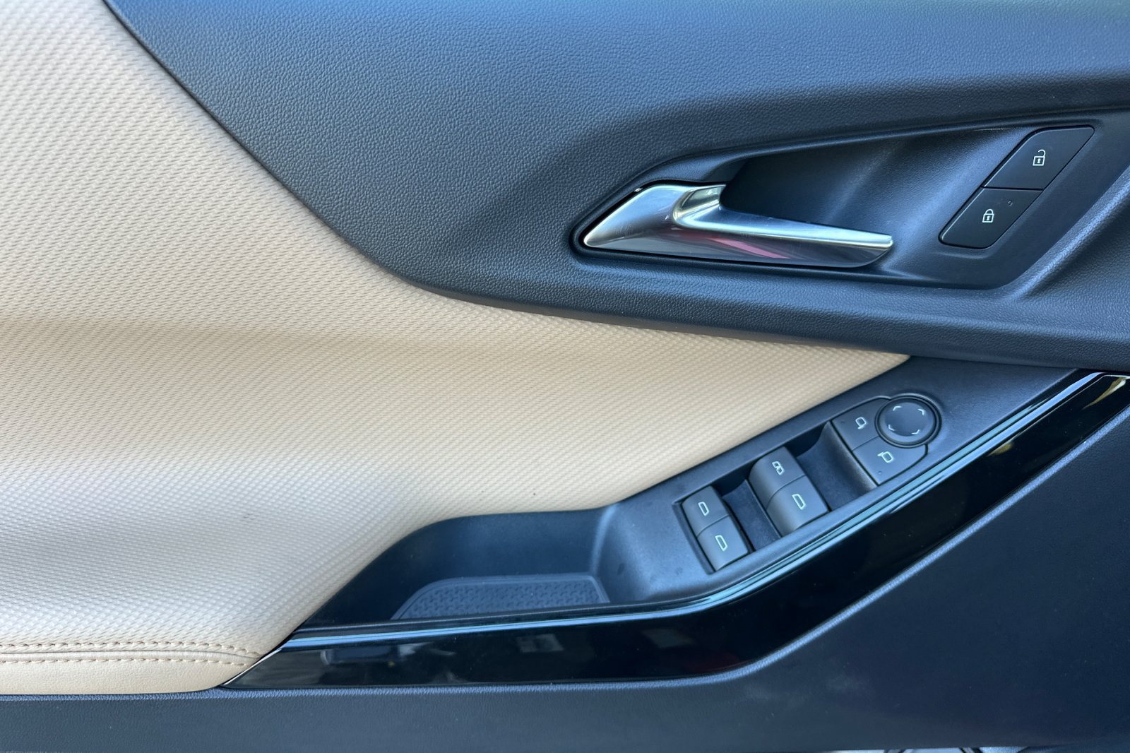 New 2027 Chevrolet Equinox ACTIV AWD/4WD image 11