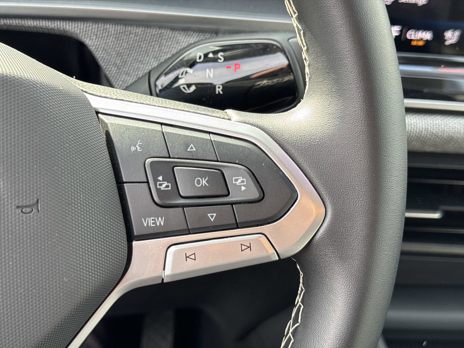 Certified 2025 Volkswagen Tiguan S w/ 18" Wheel Package image 18