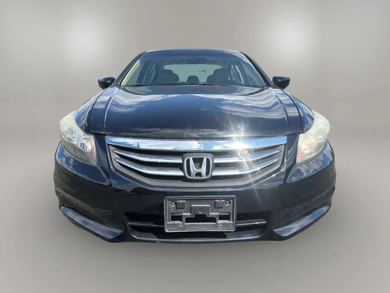Used 2011 Honda Accord SE image 2