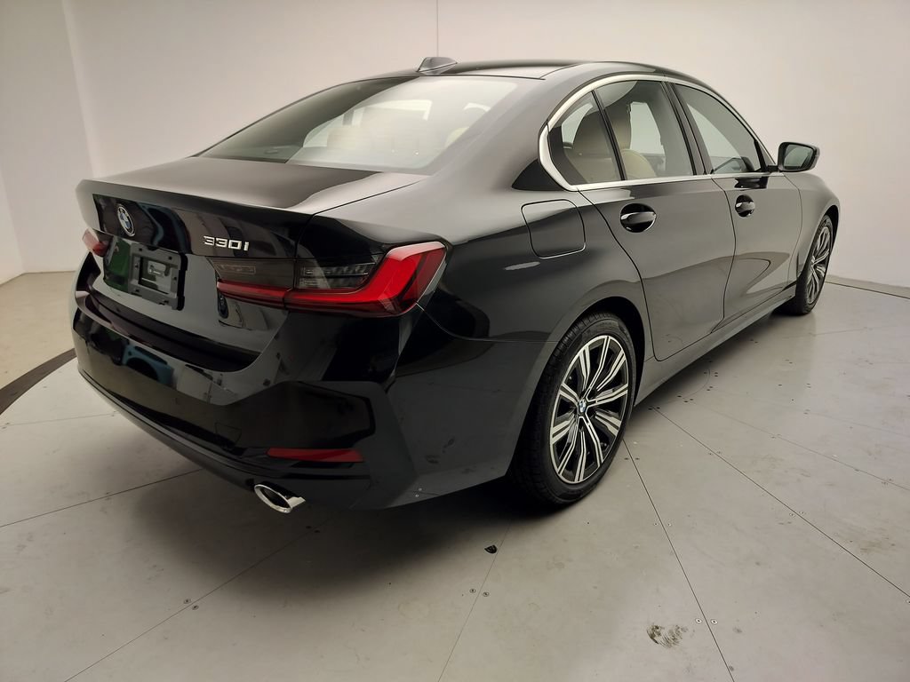 New 2026 BMW 330i Sedan w/ Premium Package RWD image 3