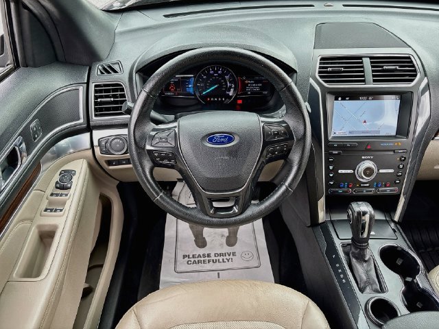 Certified 2019 Ford Explorer Limited w/ Class III Trailer Tow Package FWD image 23